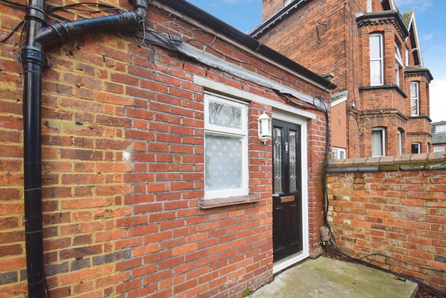 2 bedroom Flat for Letting Flat 1, 3 Lansdown Road