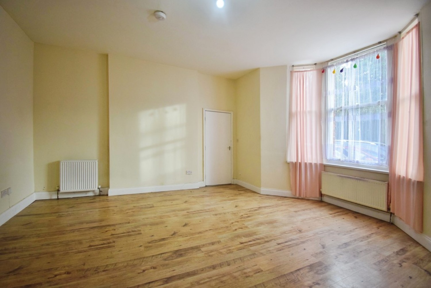 2 bedroom Flat for Letting Flat 1, 3 Lansdown Road