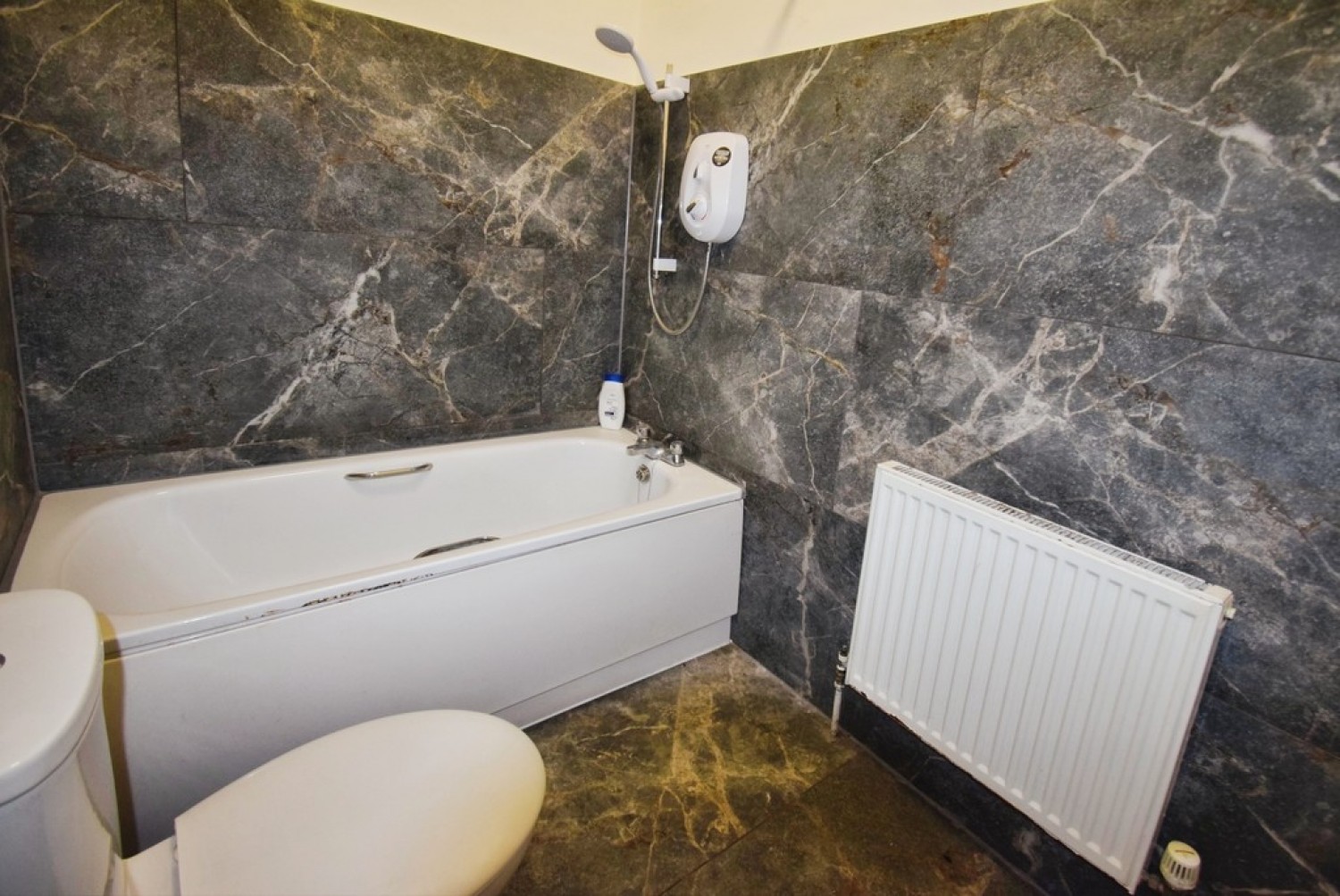 2 bedroom Flat for Letting Flat 1, 3 Lansdown Road