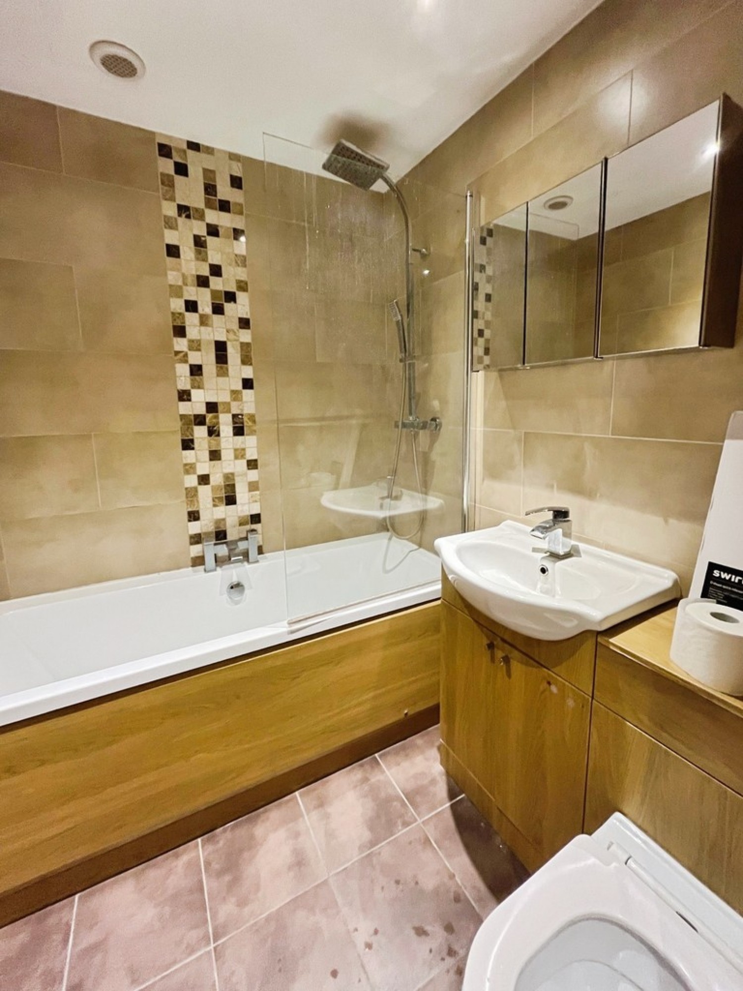 2 bedroom House for Letting 6 Ellington Road