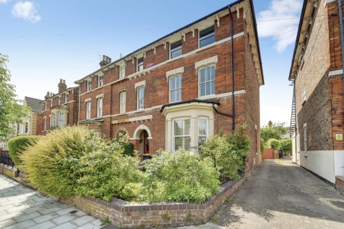 Chaucer Road , Bedford