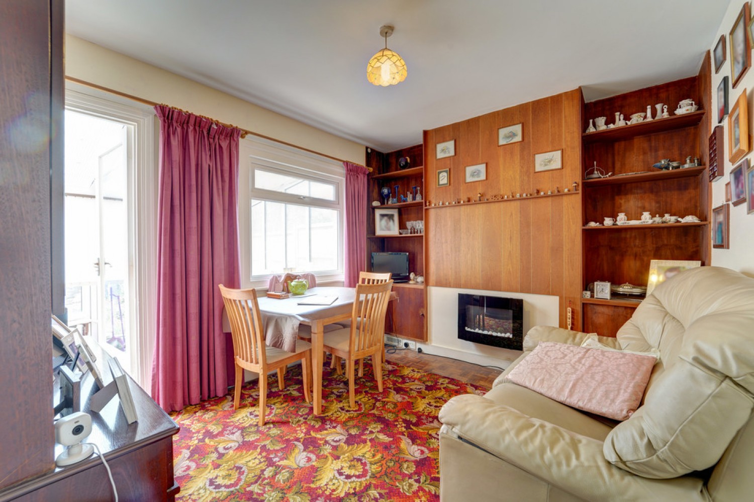 4 bedroom House for Sale Honeyhill Gardens, Queens Park