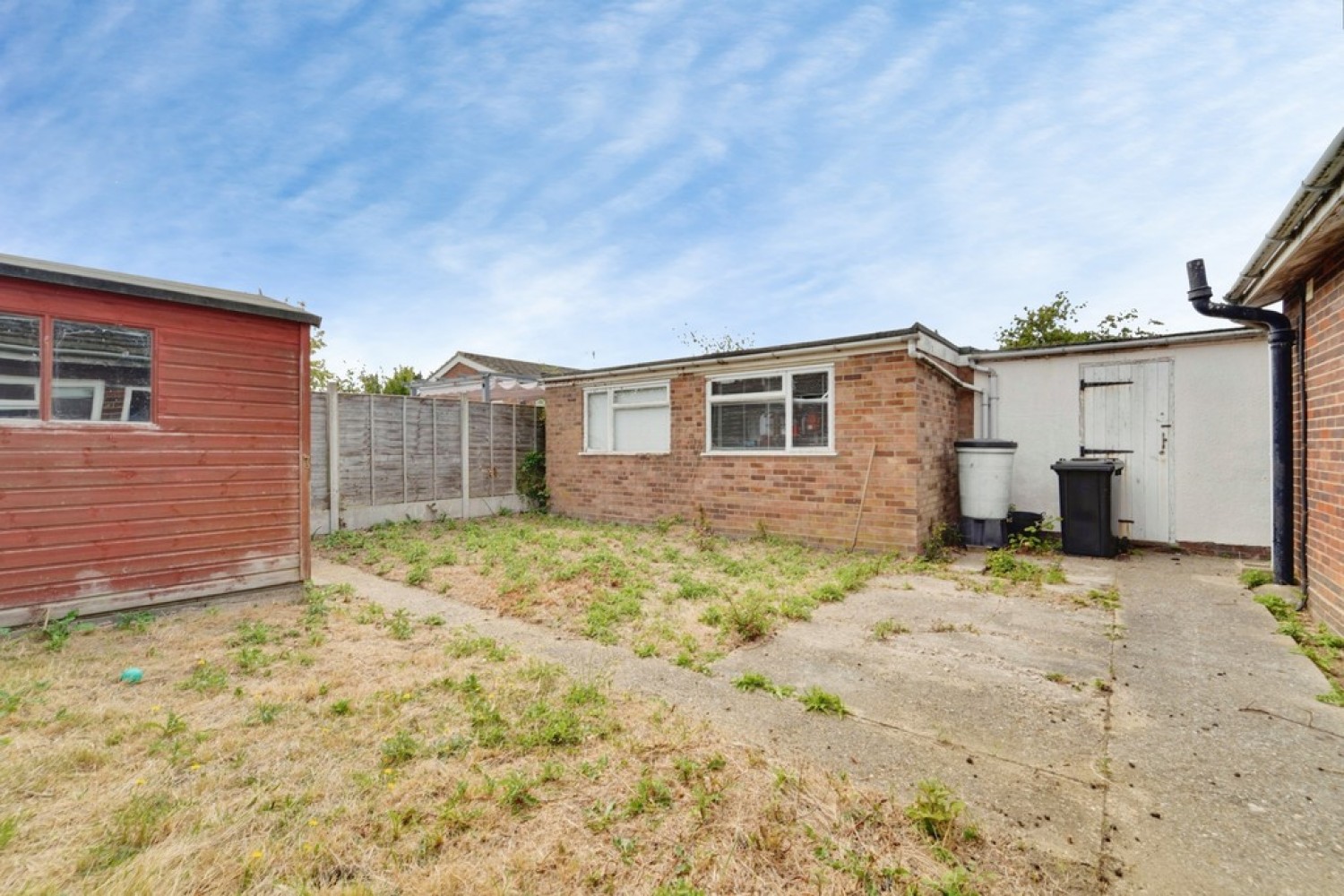 2 bedroom Bungalow for Sale Crane Way, Cranfield
