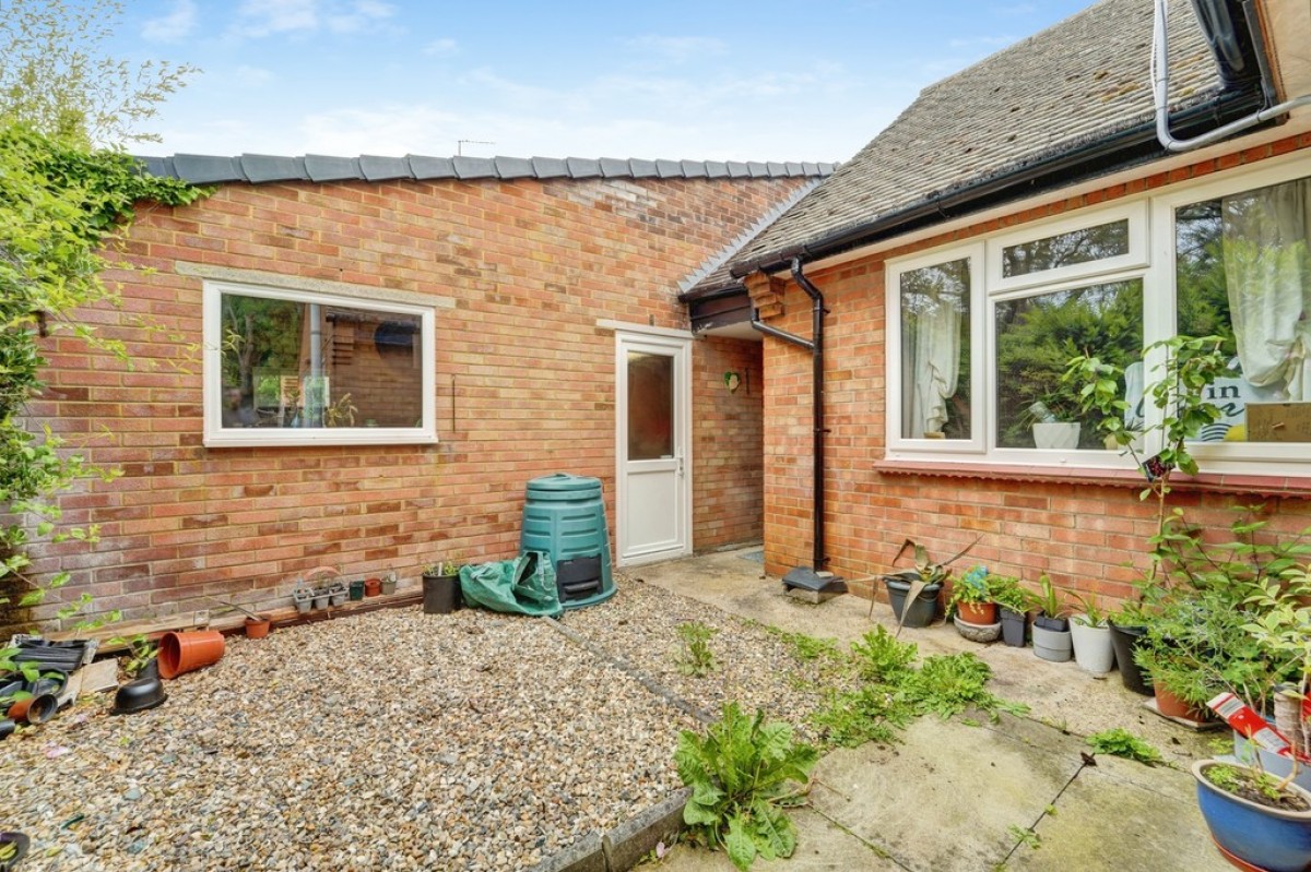 Berry Drive , Bromham