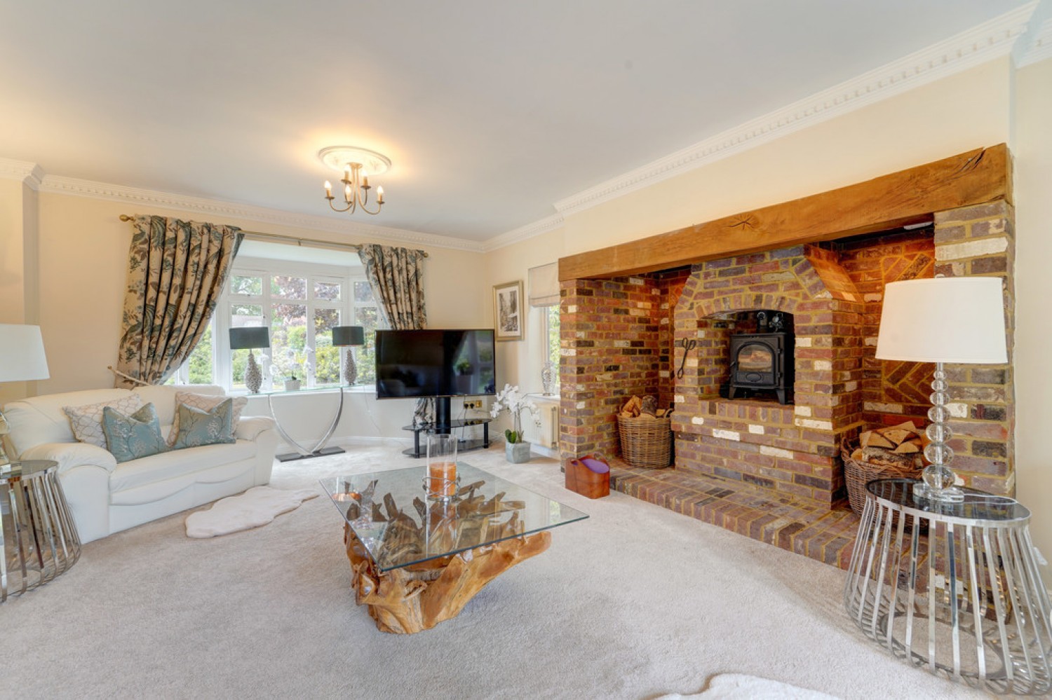 5 bedroom House for Sale Church View, Clapham, Bedford