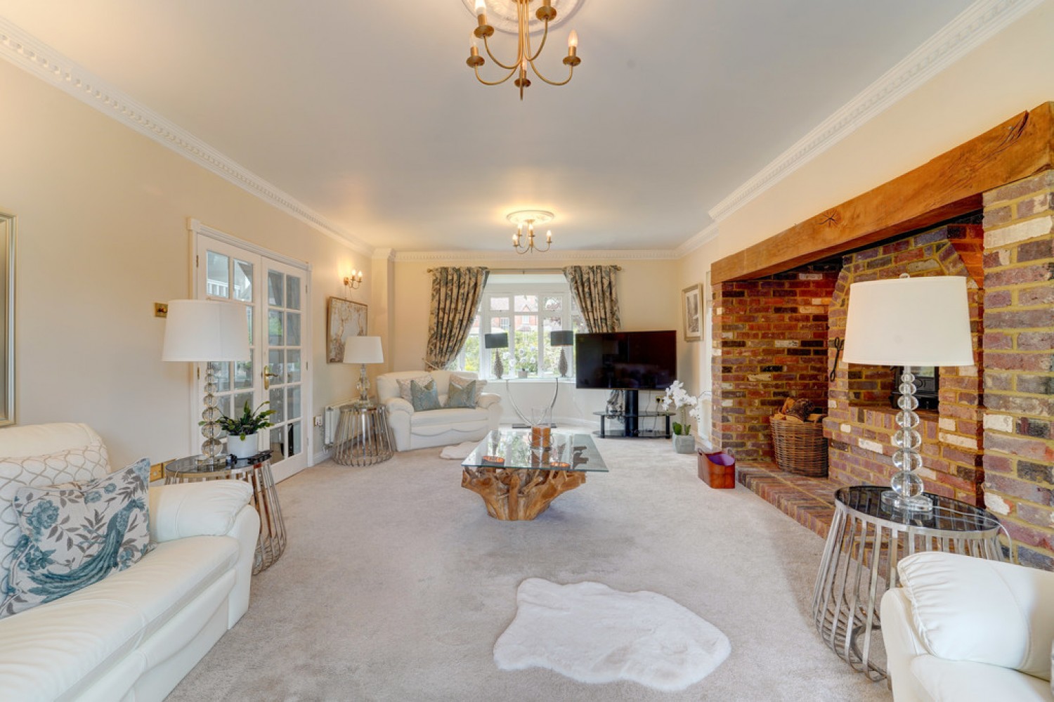 5 bedroom House for Sale Church View, Clapham, Bedford