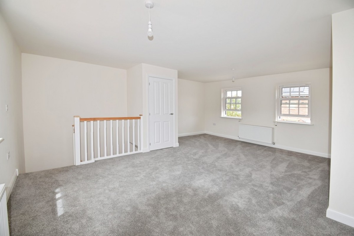 Mercia Road, Great Denham, Bedford