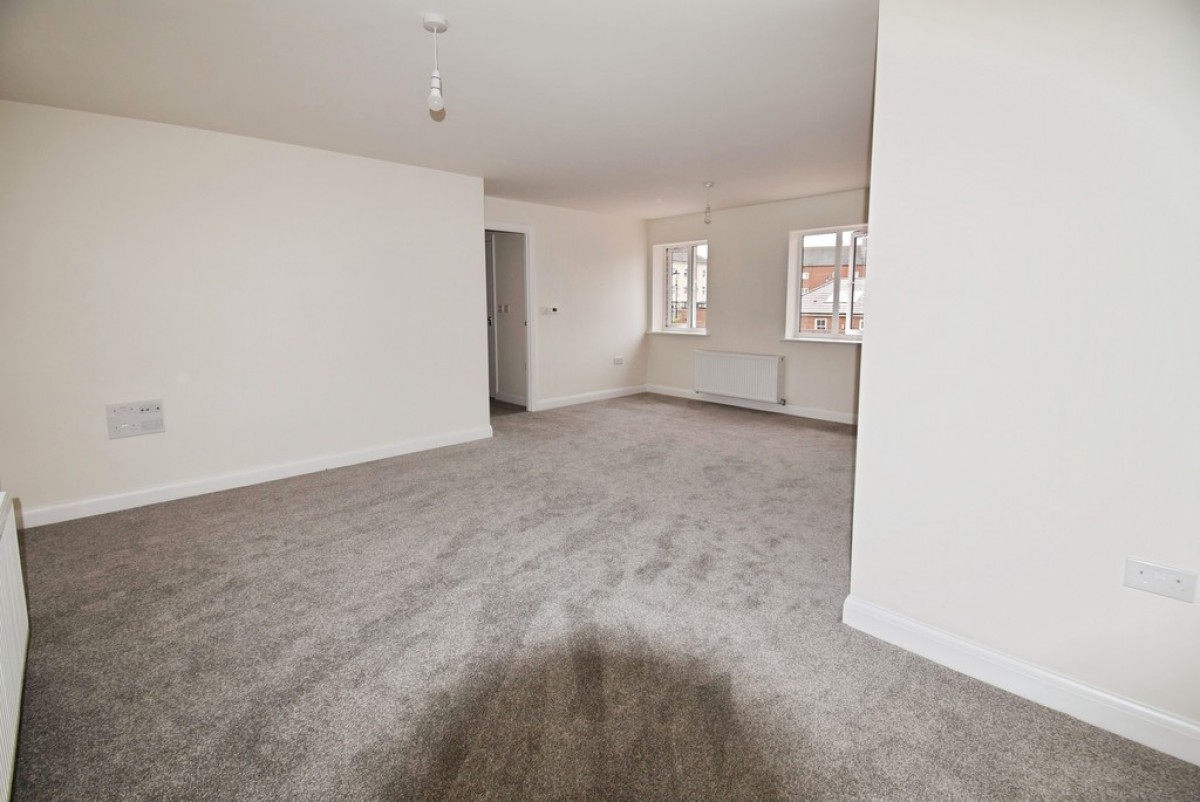 Mercia Road, Great Denham, Bedford