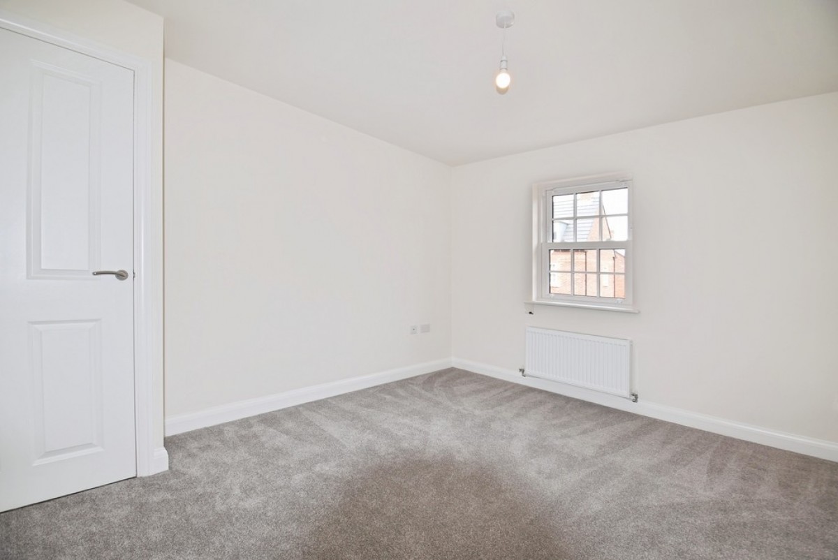 Mercia Road, Great Denham, Bedford