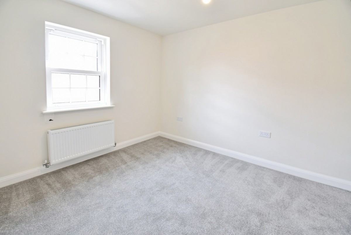 Mercia Road, Great Denham, Bedford