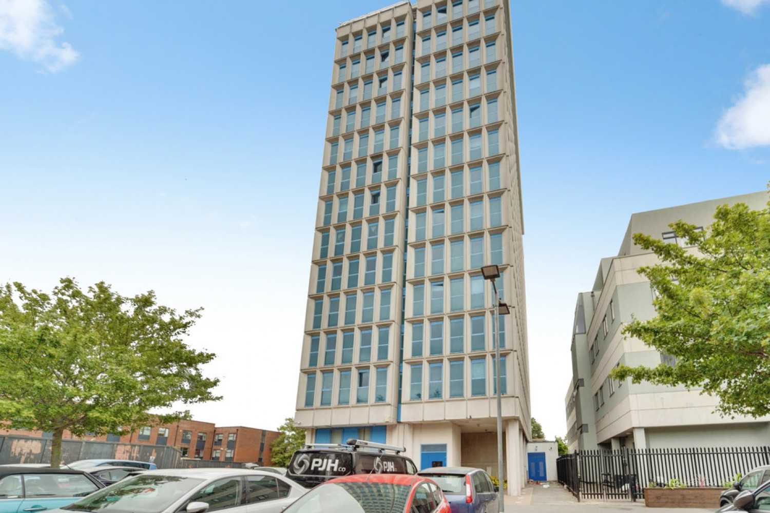 1 bedroom Flat for Sale The Heights,Bedford