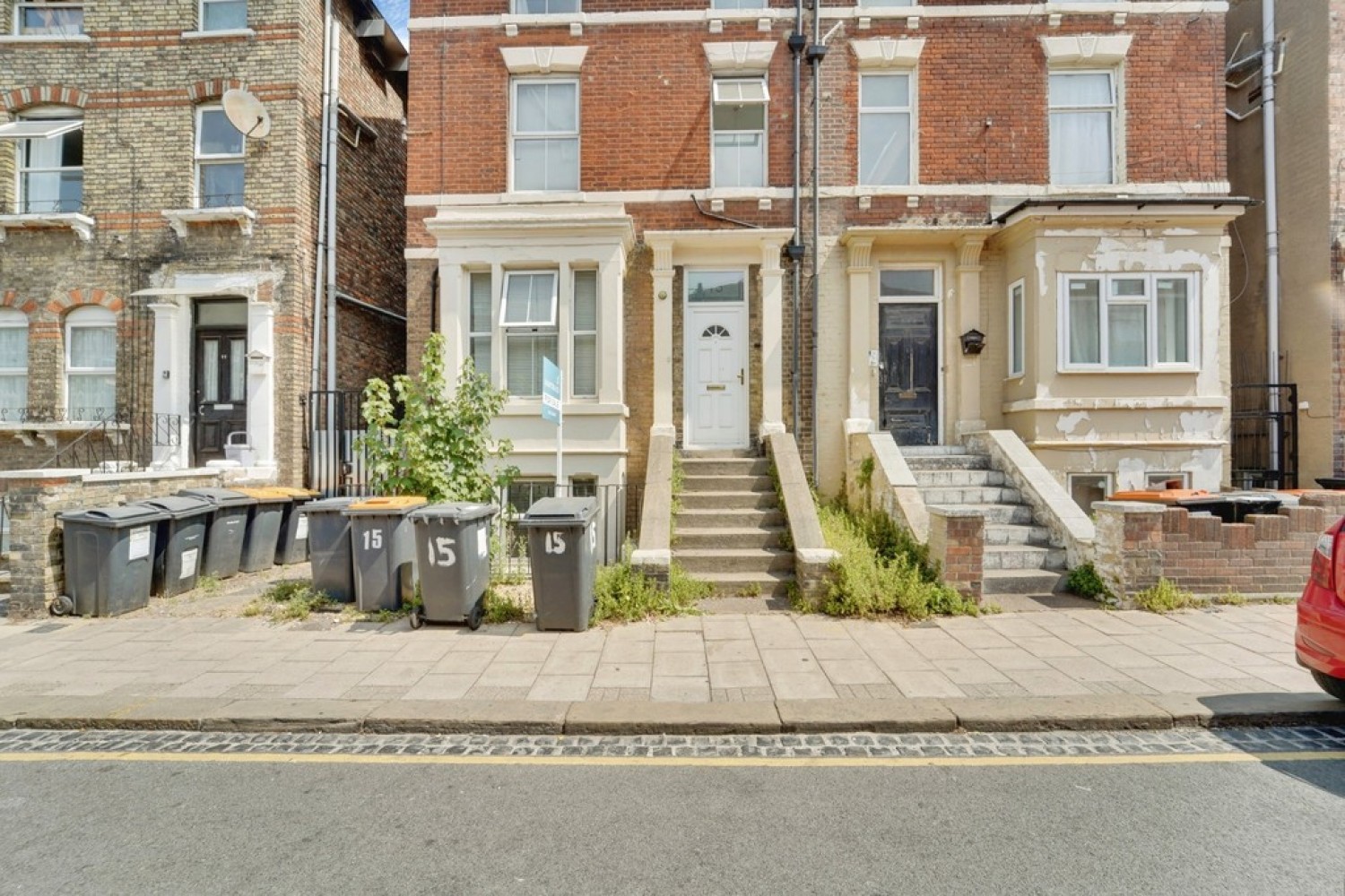6 bedroom House for Sale Alexandra Road, Bedford