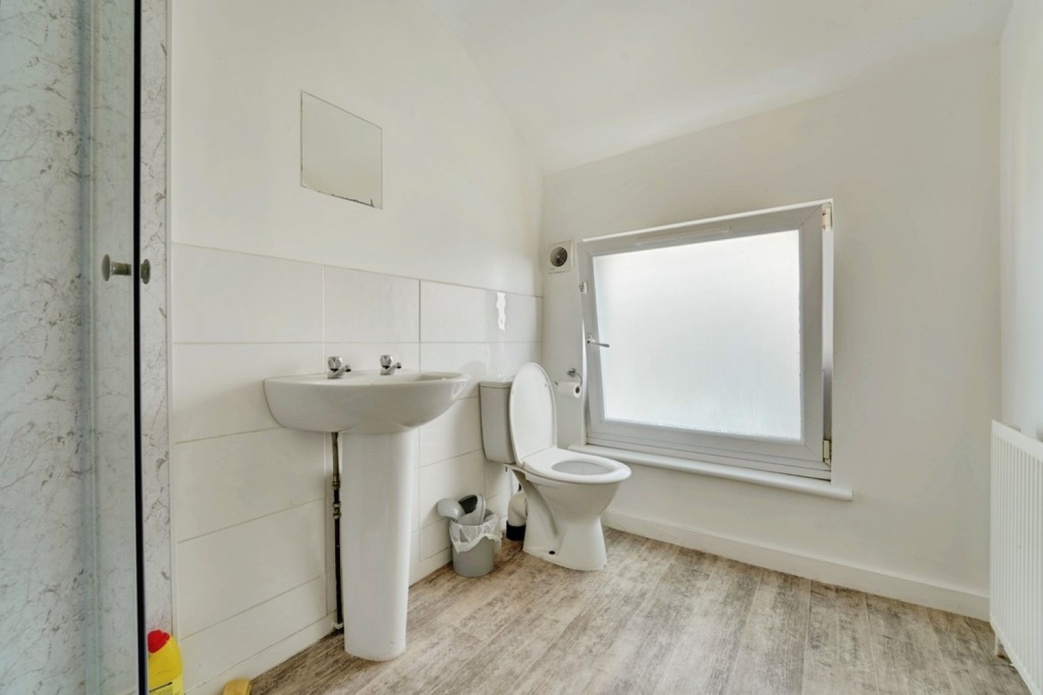 6 bedroom House for Sale Alexandra Road, Bedford