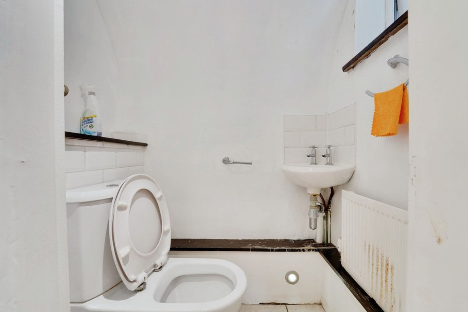 6 bedroom House for Sale Alexandra Road, Bedford