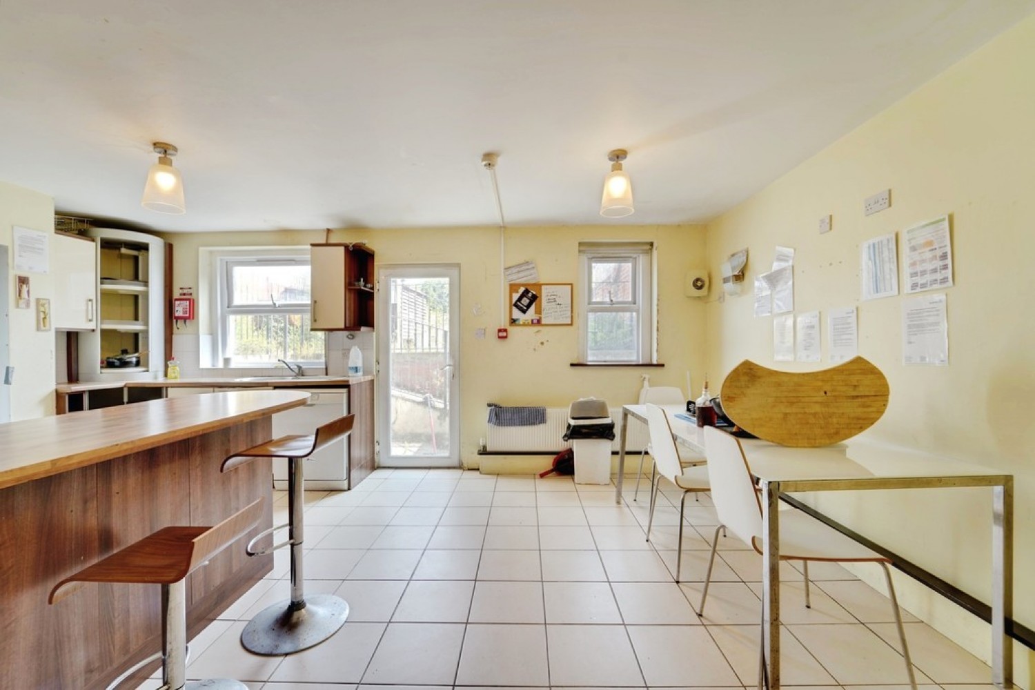 6 bedroom House for Sale Alexandra Road, Bedford
