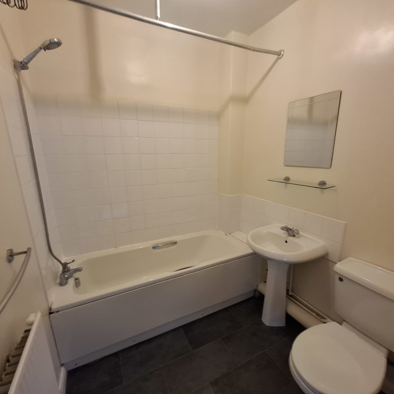 2 bedroom Flat for Letting The Pines, WORKSOP