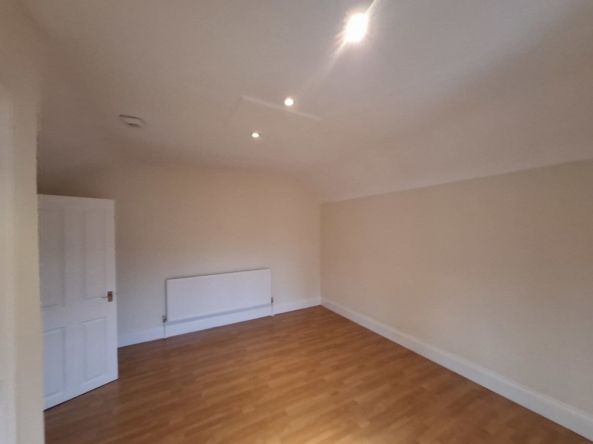 The Victoria Apartment, 84 Newcastle Avenue