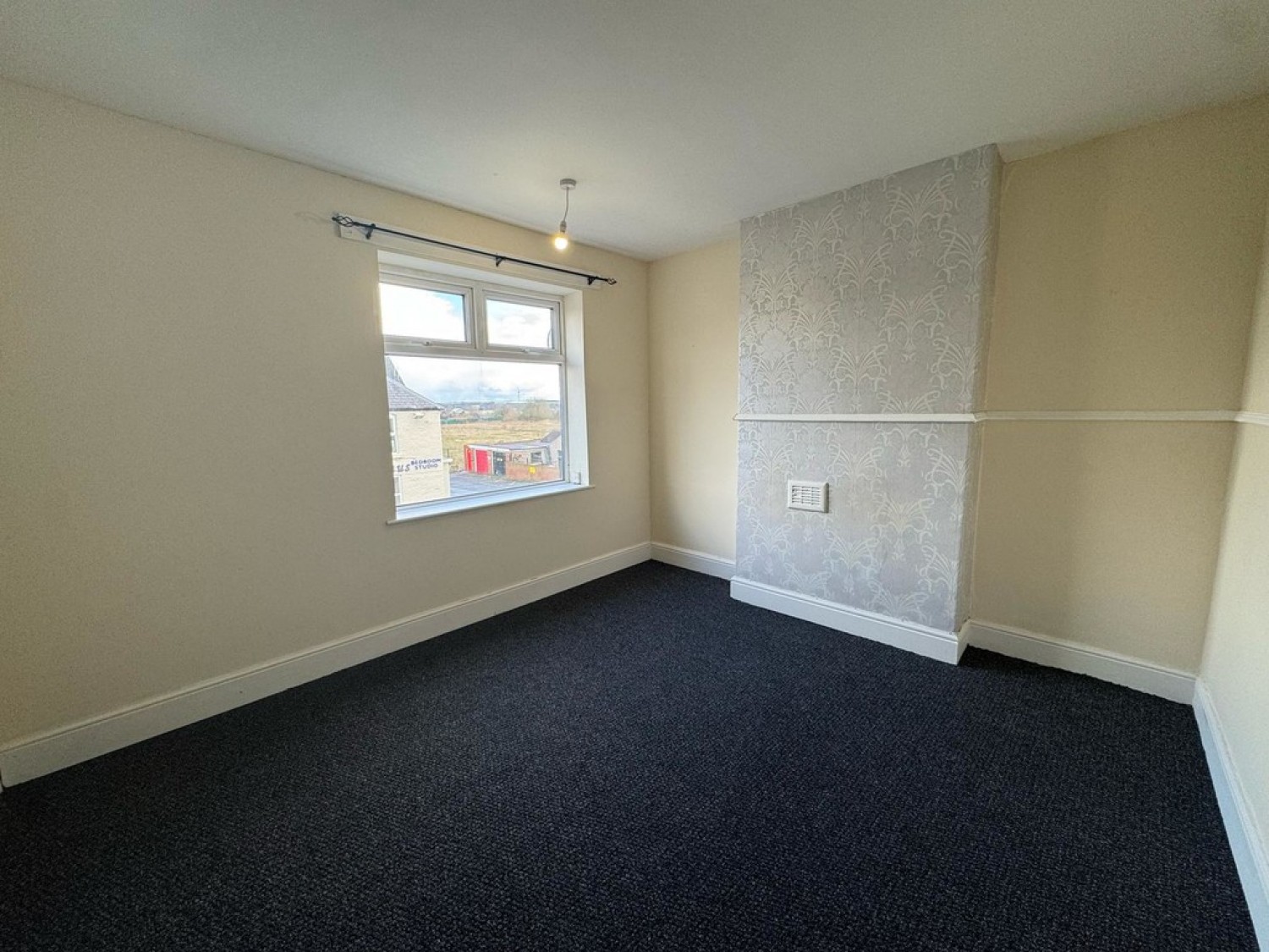 2 bedroom House for Letting Carlton Road, WORKSOP