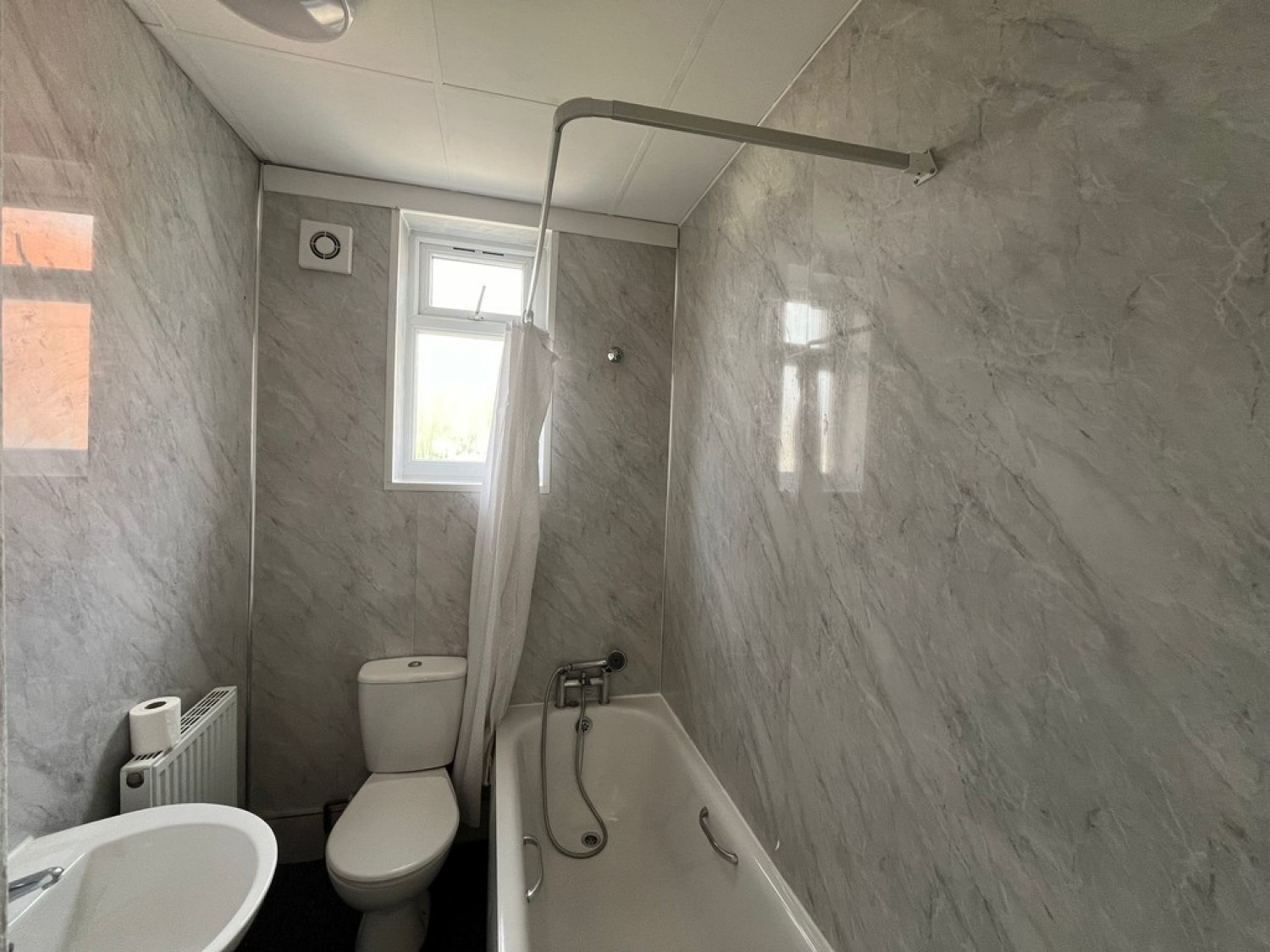 3 bedroom House for Letting Kilton Road, WORKSOP