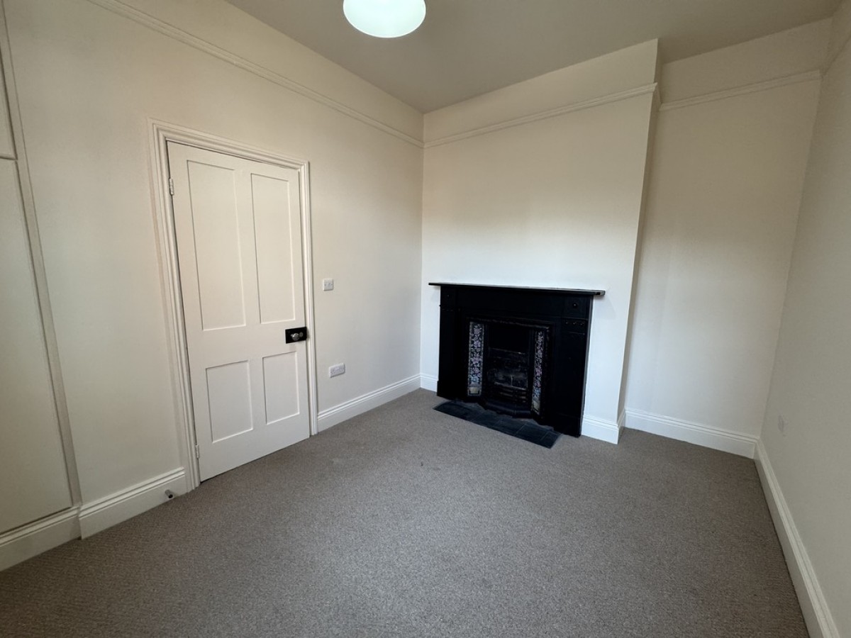 40 Carlton Road , Worksop