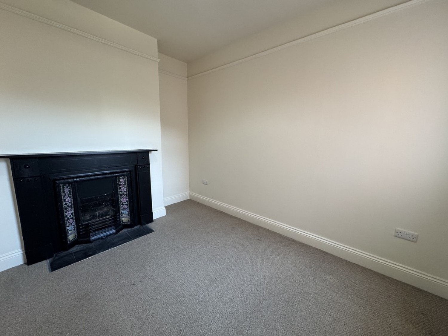 40 Carlton Road , Worksop