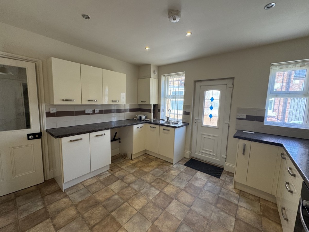 40 Carlton Road , Worksop