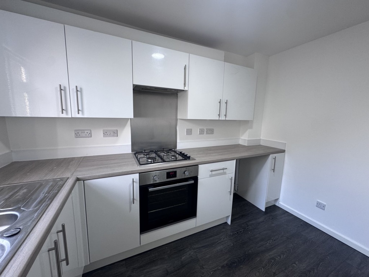 2 bedroom House for Letting Barn Close, Worksop