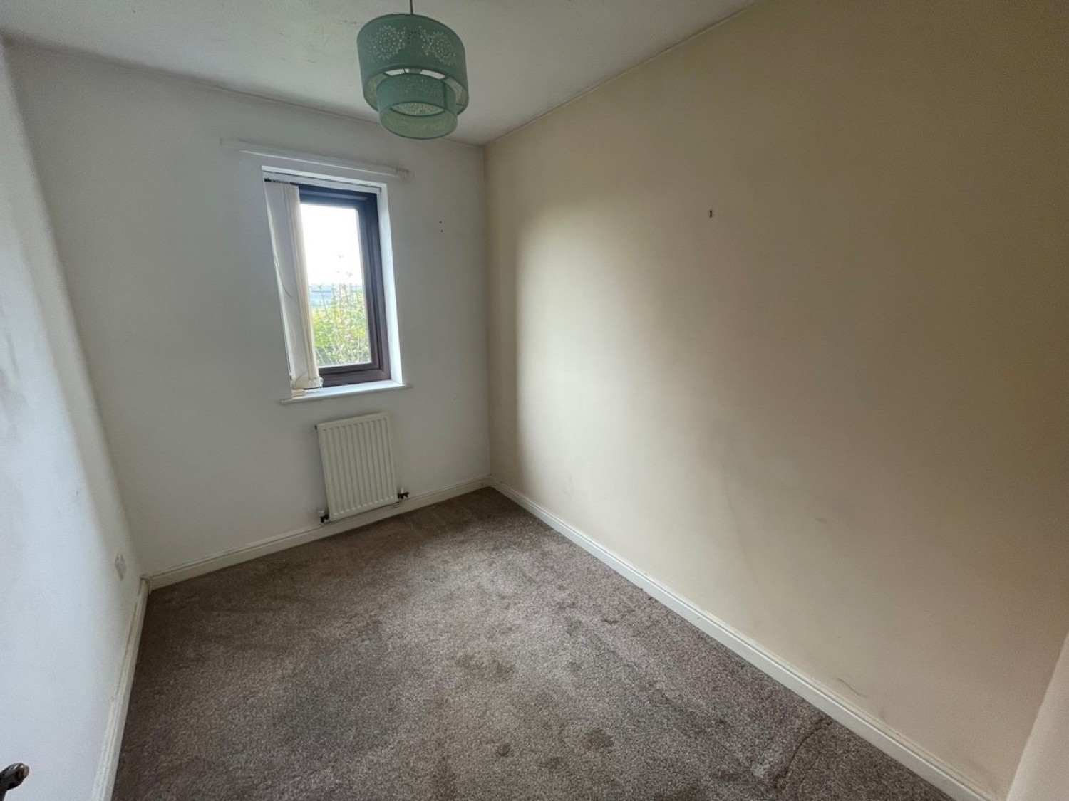 Poynton Drive, Throapham