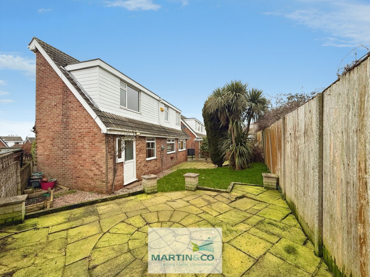 Southfarm Avenue , Harthill