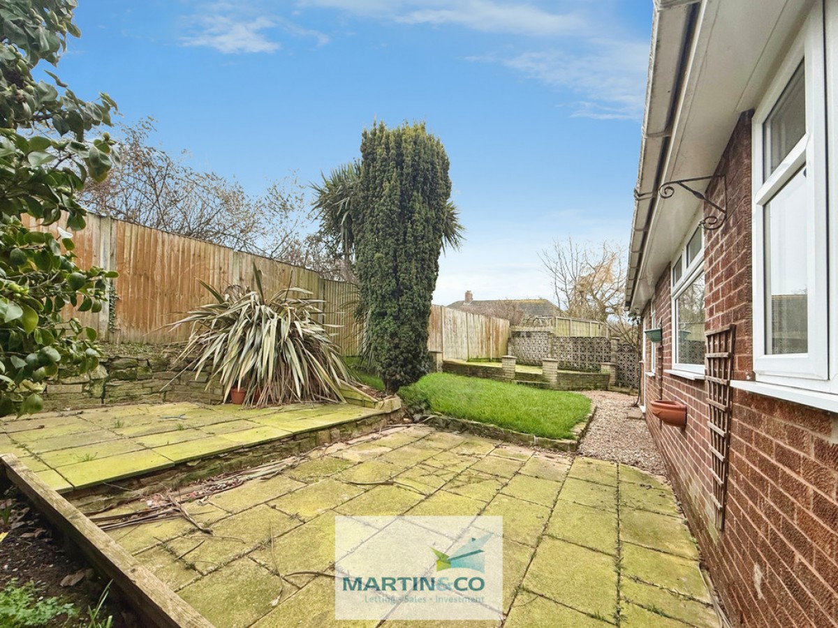 Southfarm Avenue , Harthill