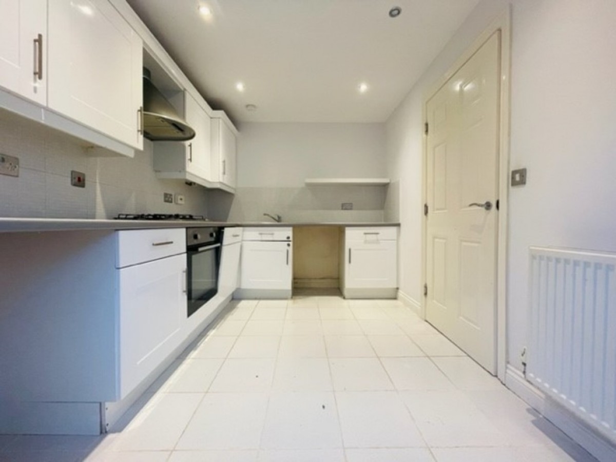 Samian Close , Worksop