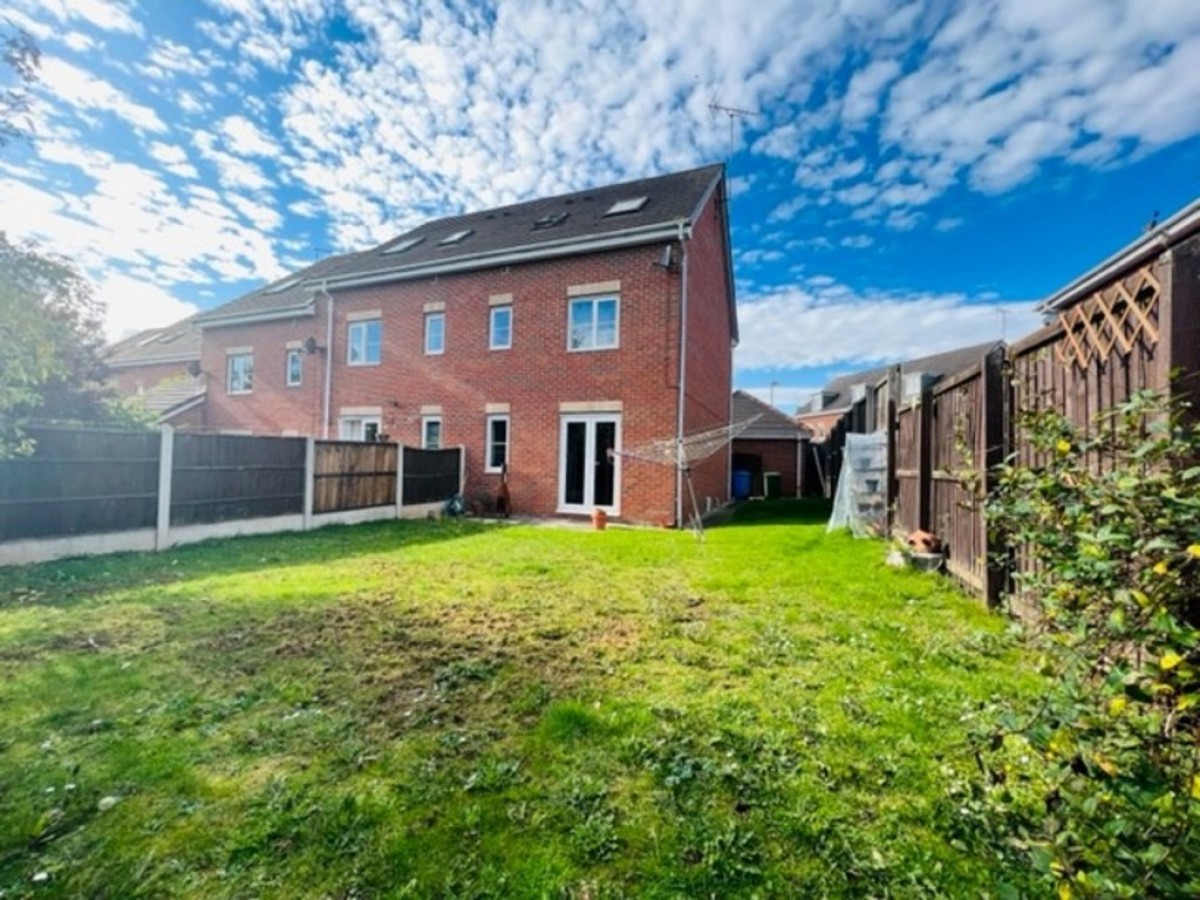 Samian Close , Worksop