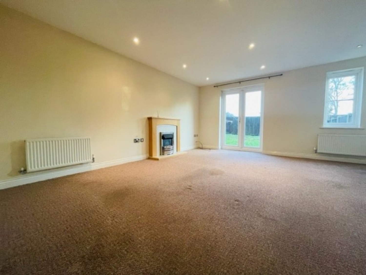 4 bedroom House for Sale Samian Close , Worksop