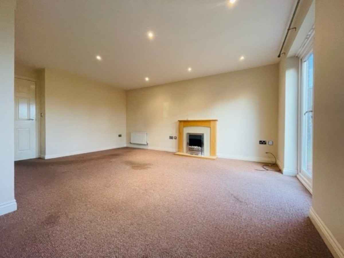 Samian Close , Worksop