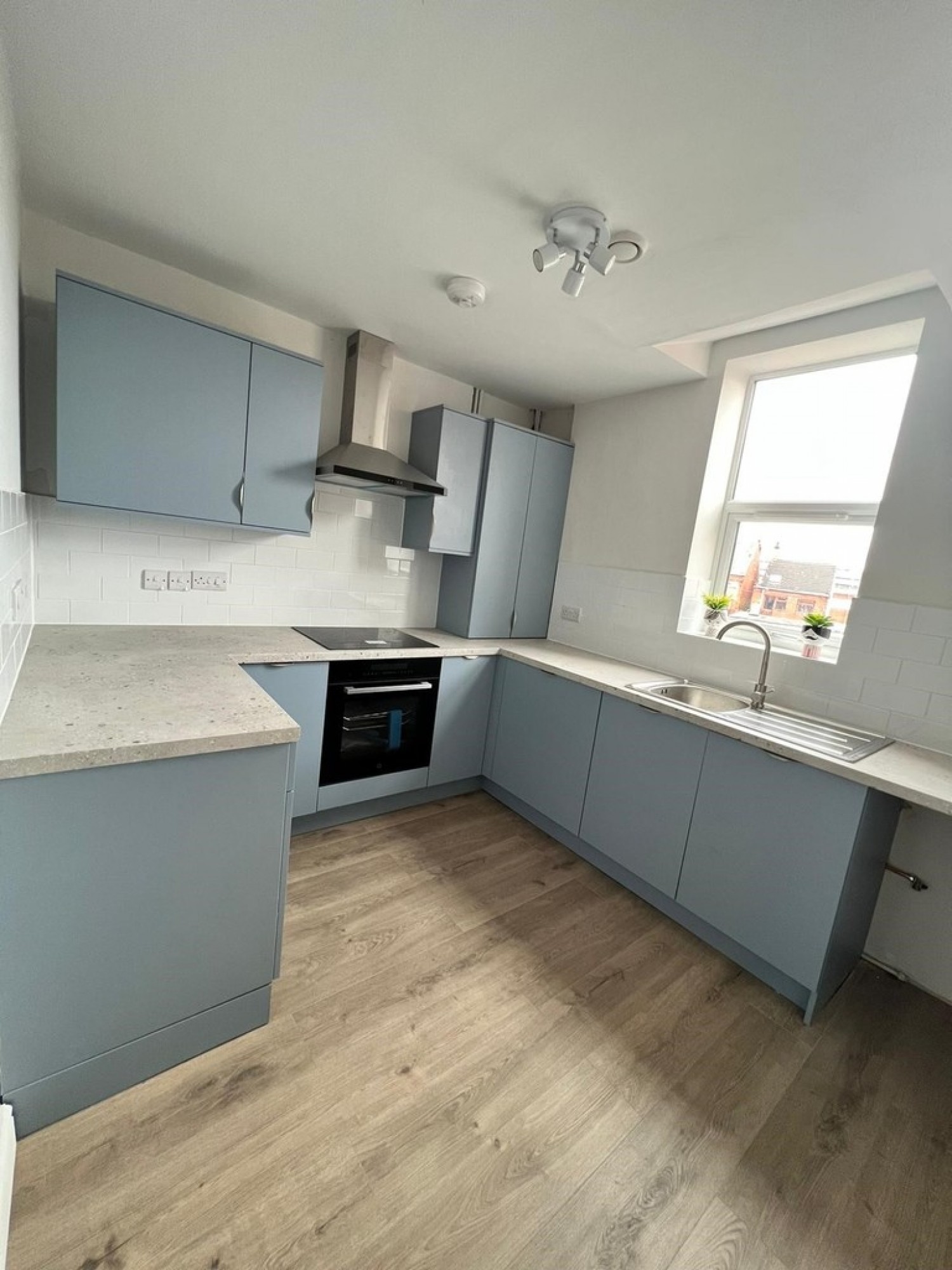 Flat 2, 14A Bridge Street