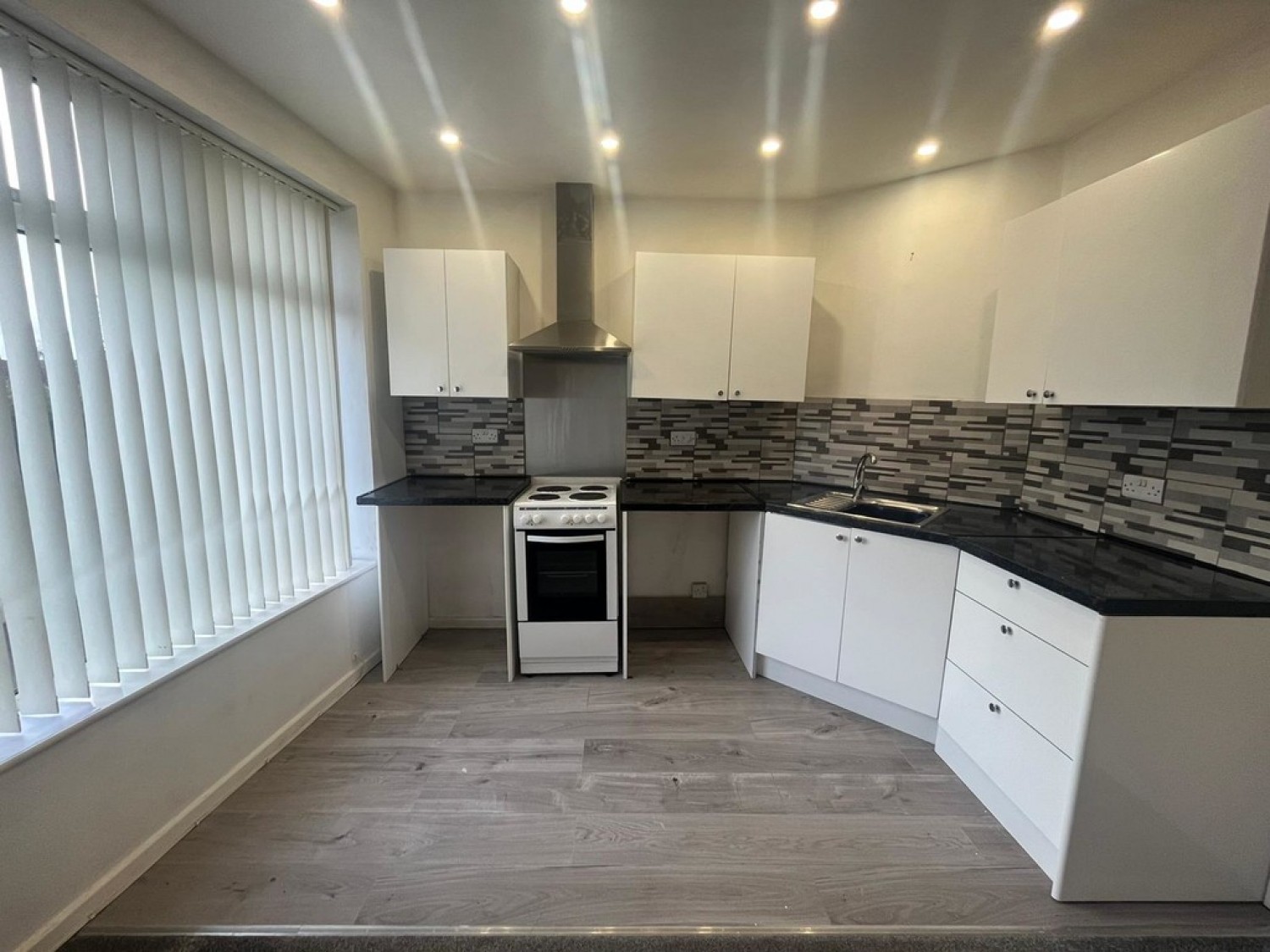 1 bedroom Flat for Letting Station Road, Kiveton Park