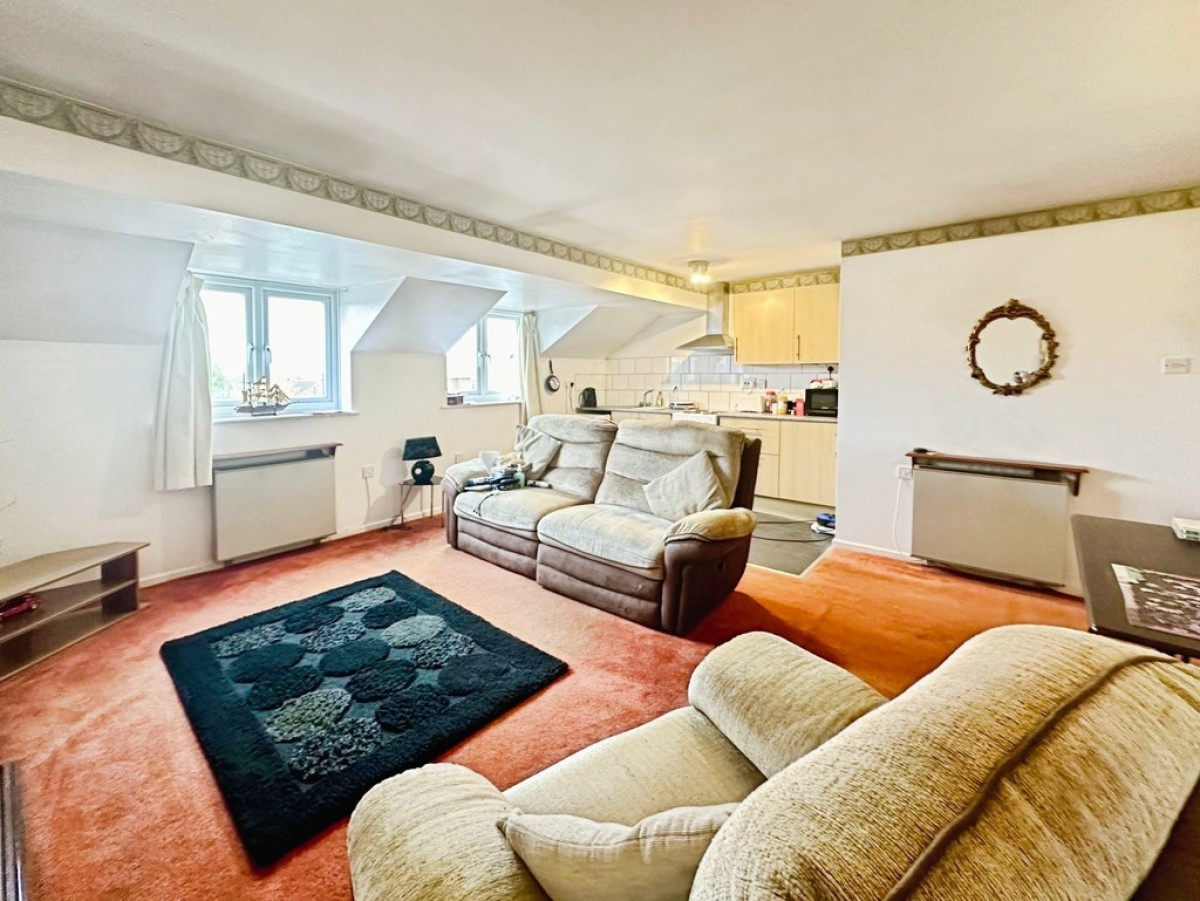 Lindrick Court, Woodsetts