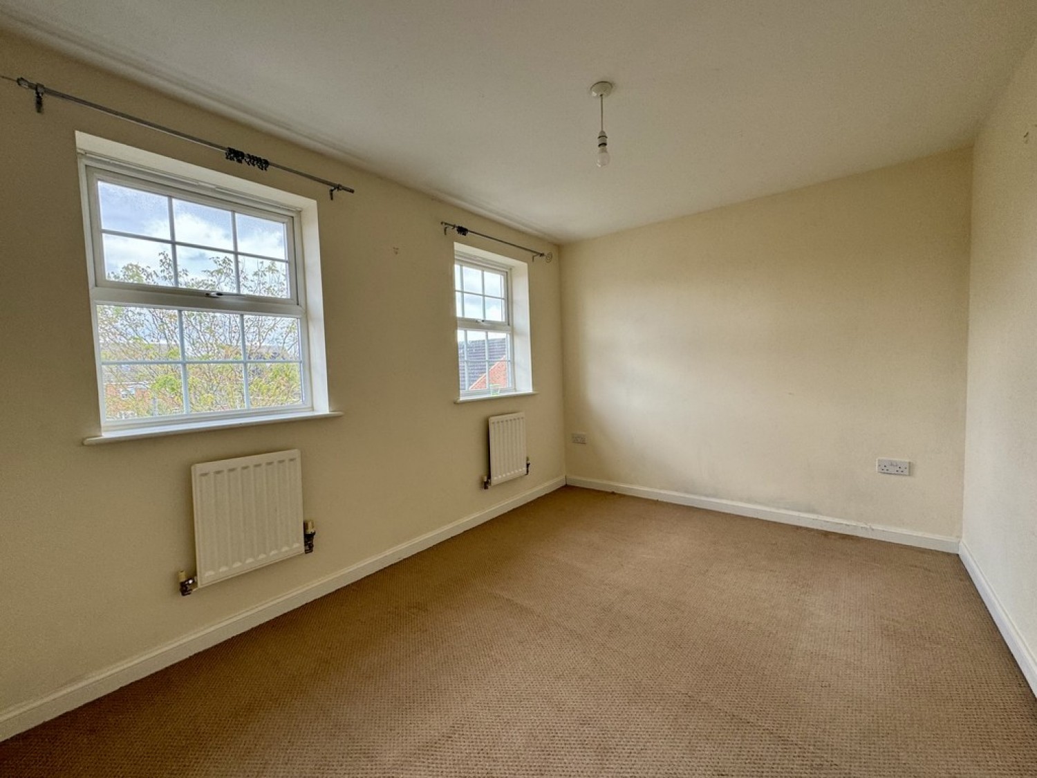 Middle Meadow, Shireoaks