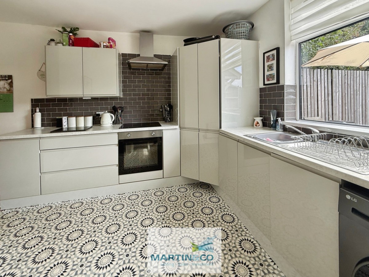 Meadow Street , Dinnington