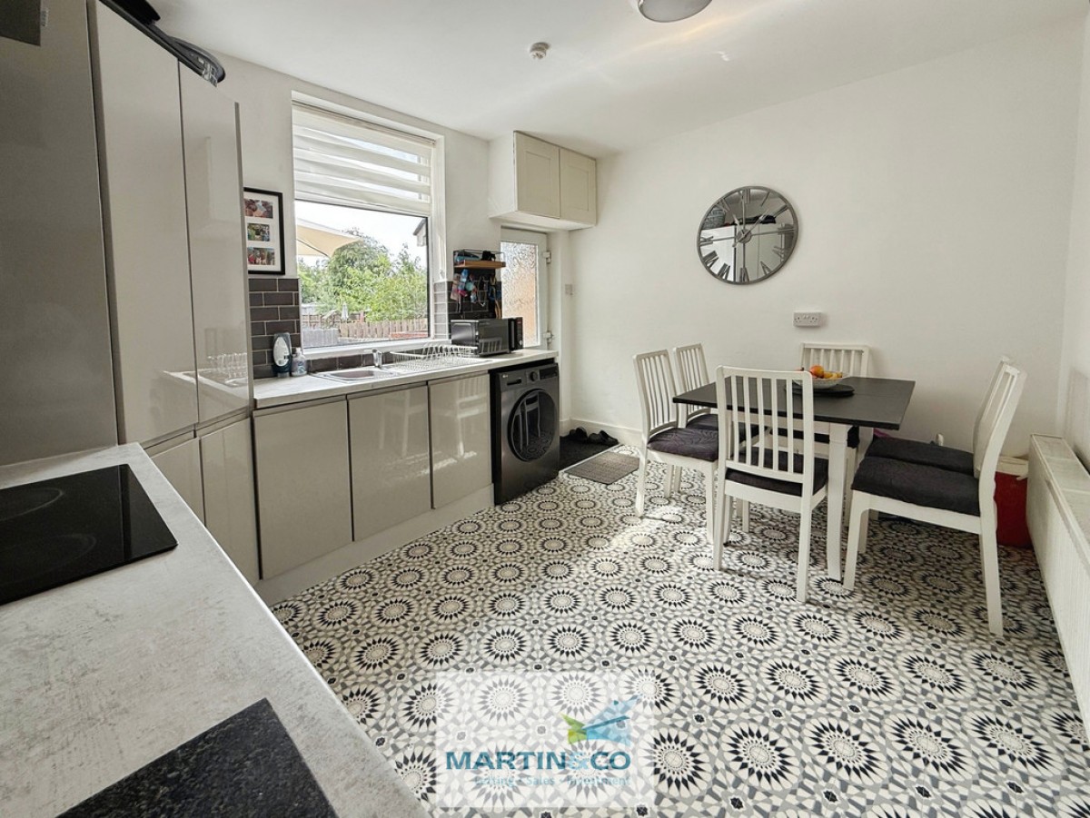 Meadow Street , Dinnington