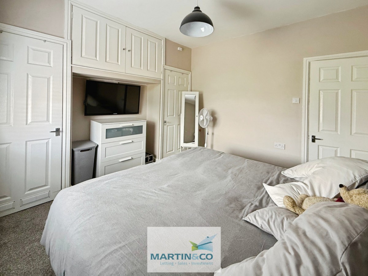 Meadow Street , Dinnington