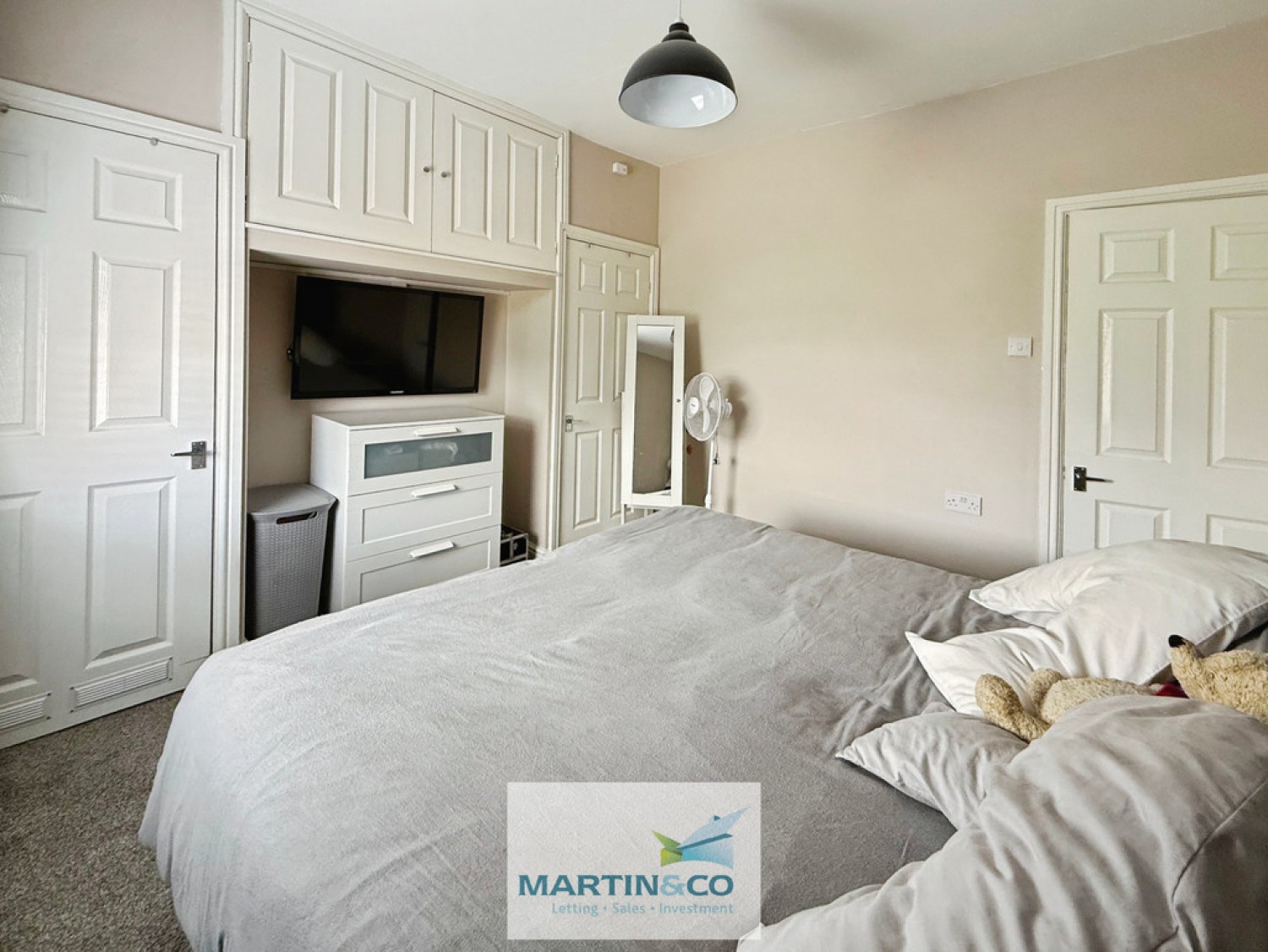 Meadow Street , Dinnington