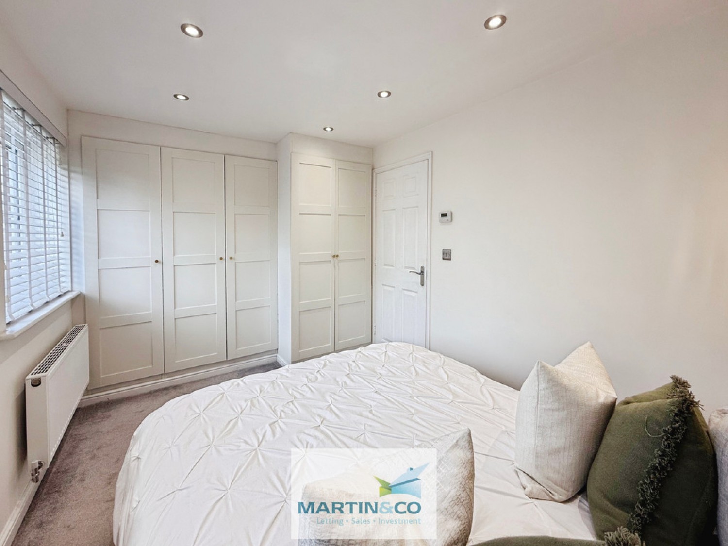 Model View, Creswell