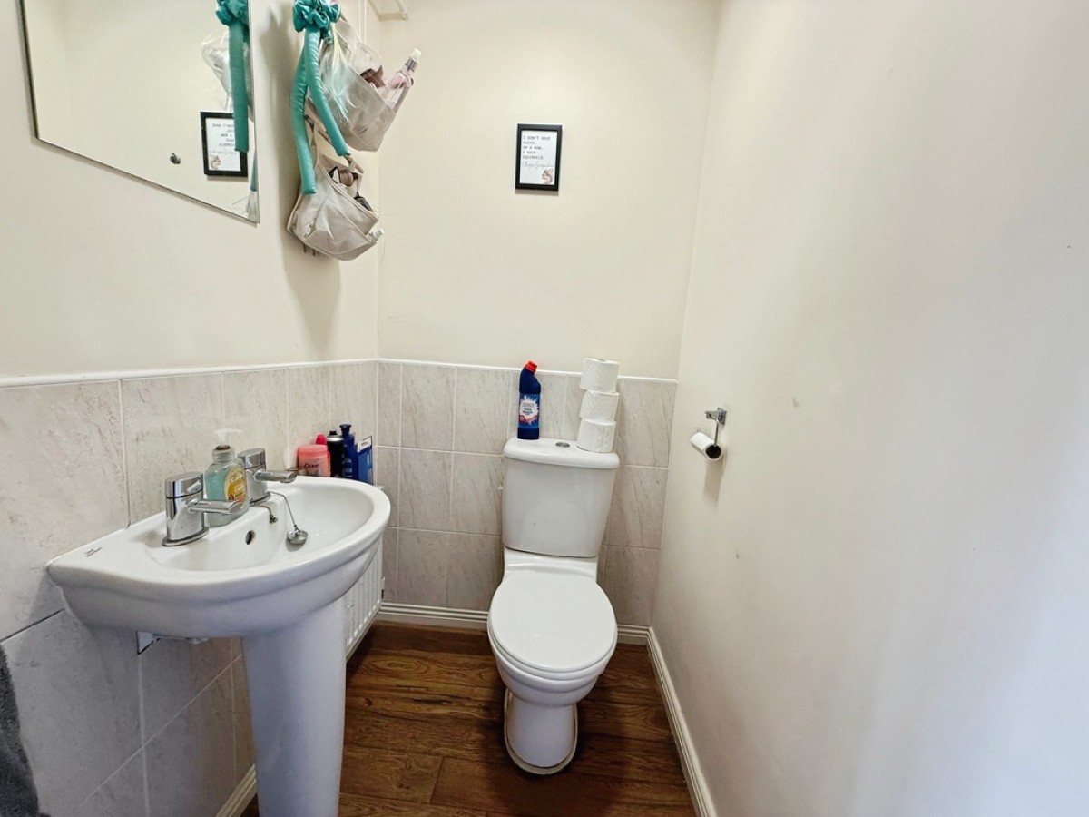 Denbigh Avenue, Worksop, Notts