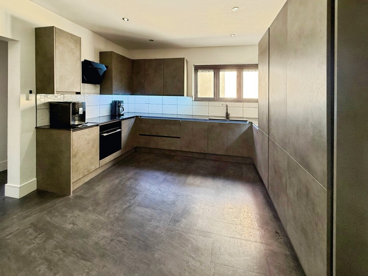 Carlton Avenue , Worksop , Notts