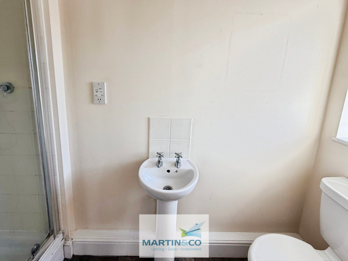 Glaisdale Court, Laughton Common