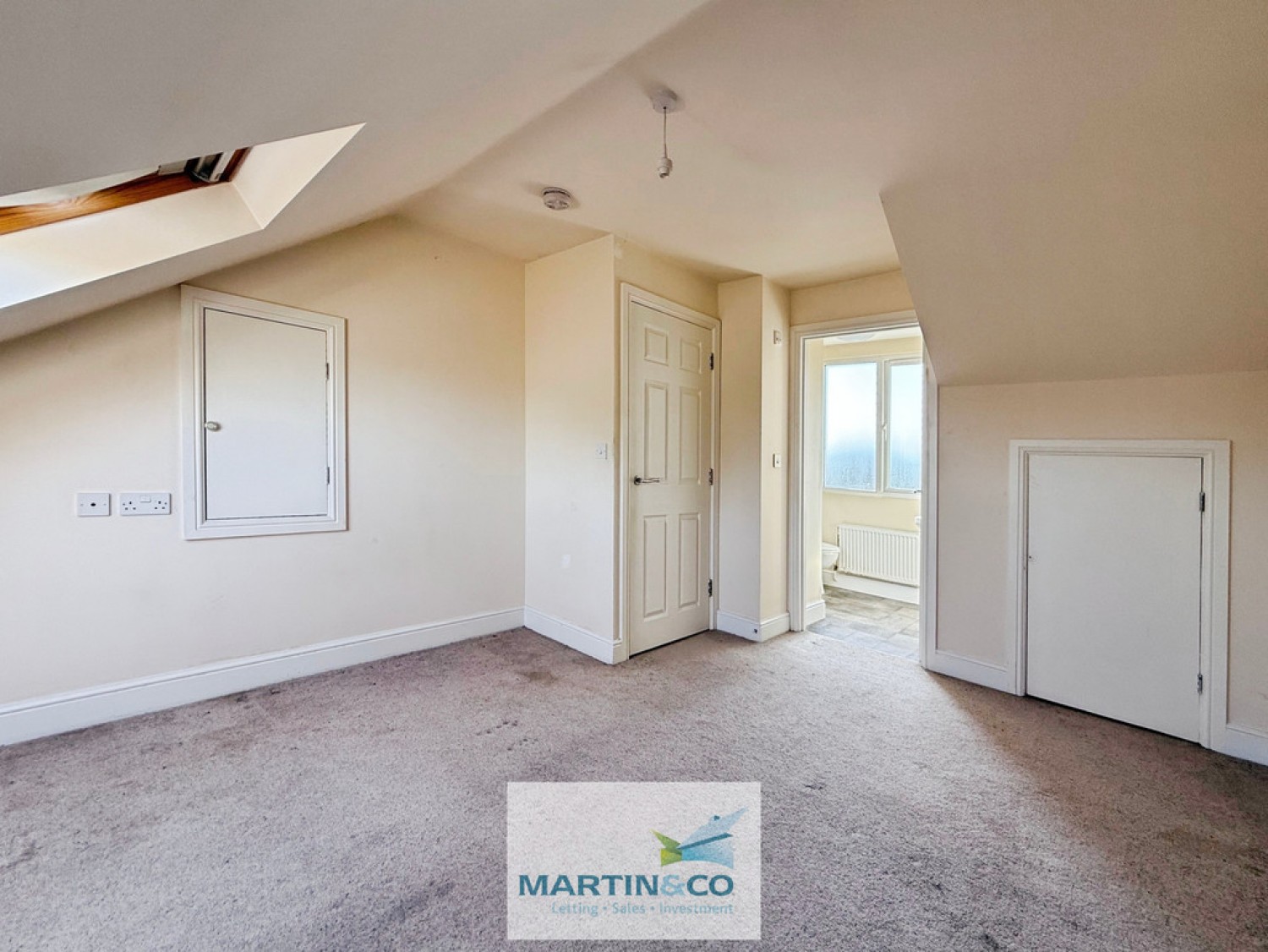 4 bedroom House for Sale Glaisdale Court, Laughton Common