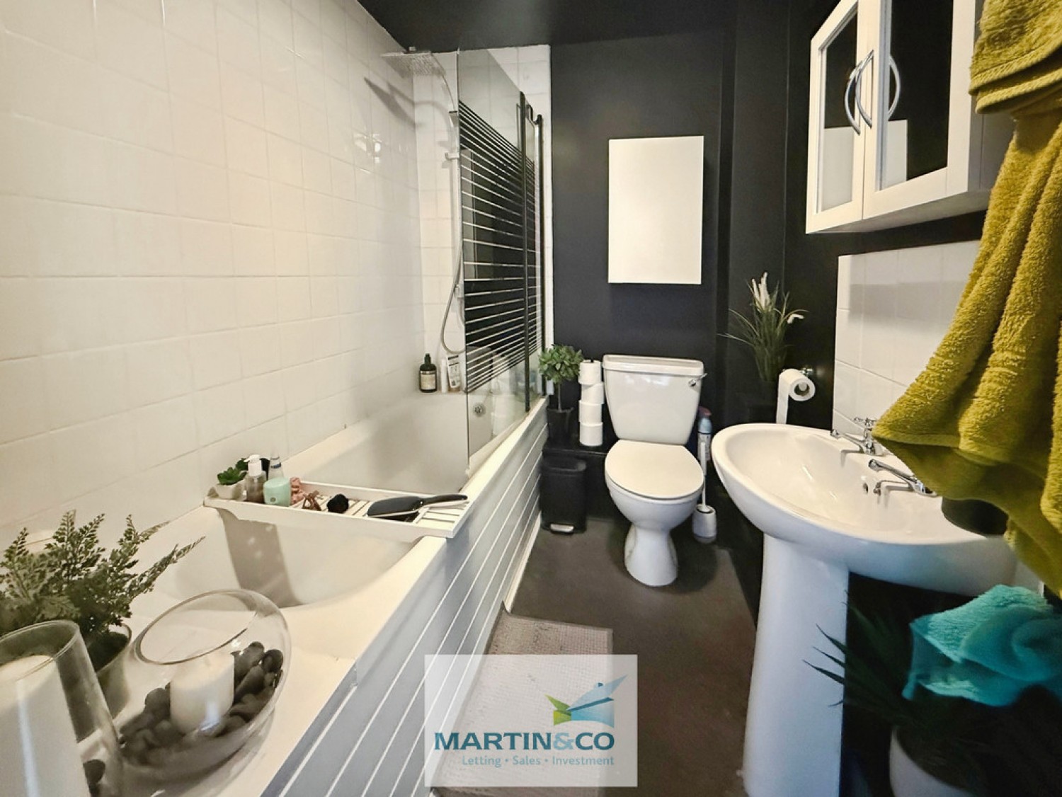 2 bedroom Flat for Sale The Croft, Potter Street