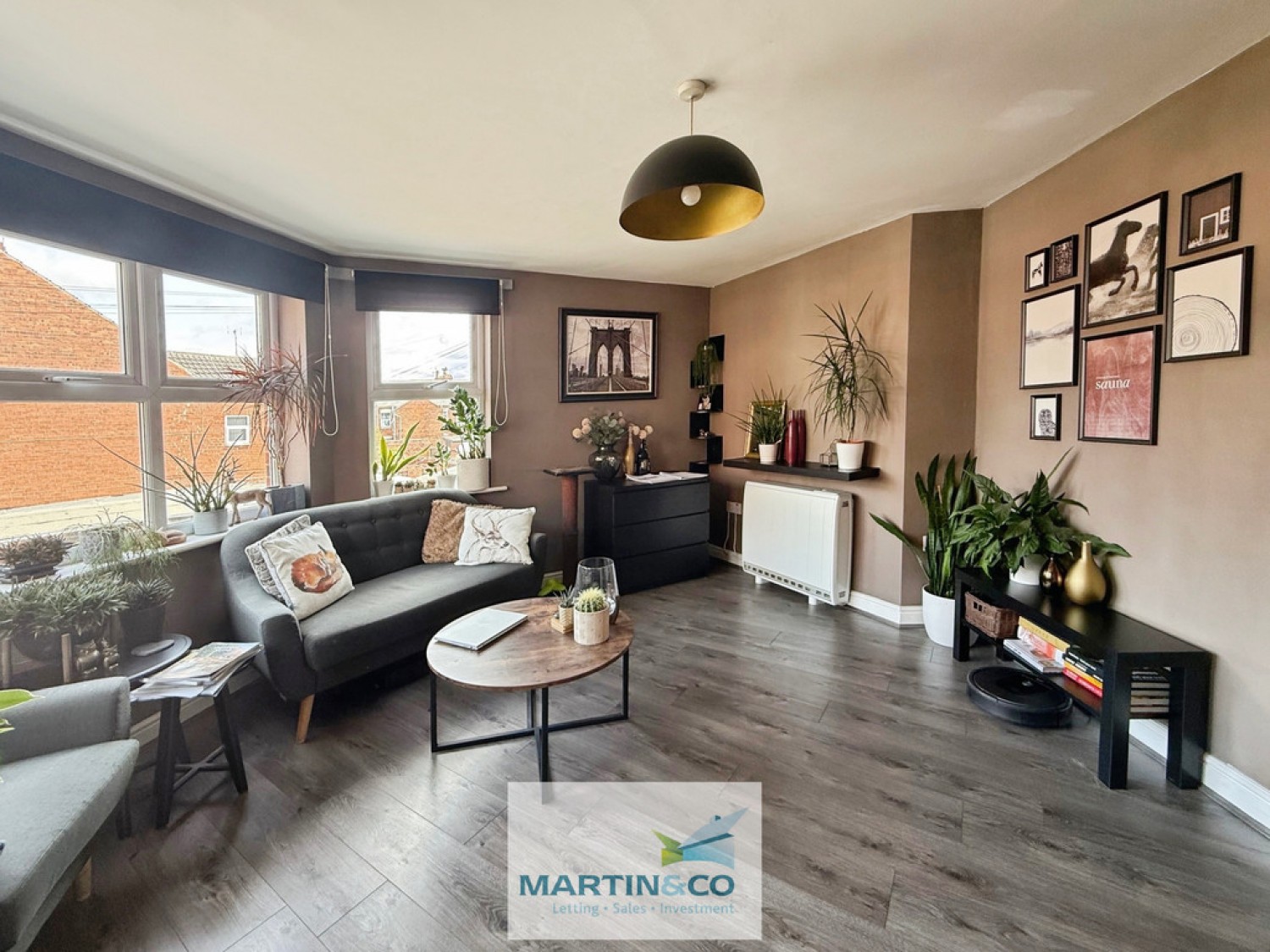 2 bedroom Flat for Sale The Croft, Potter Street