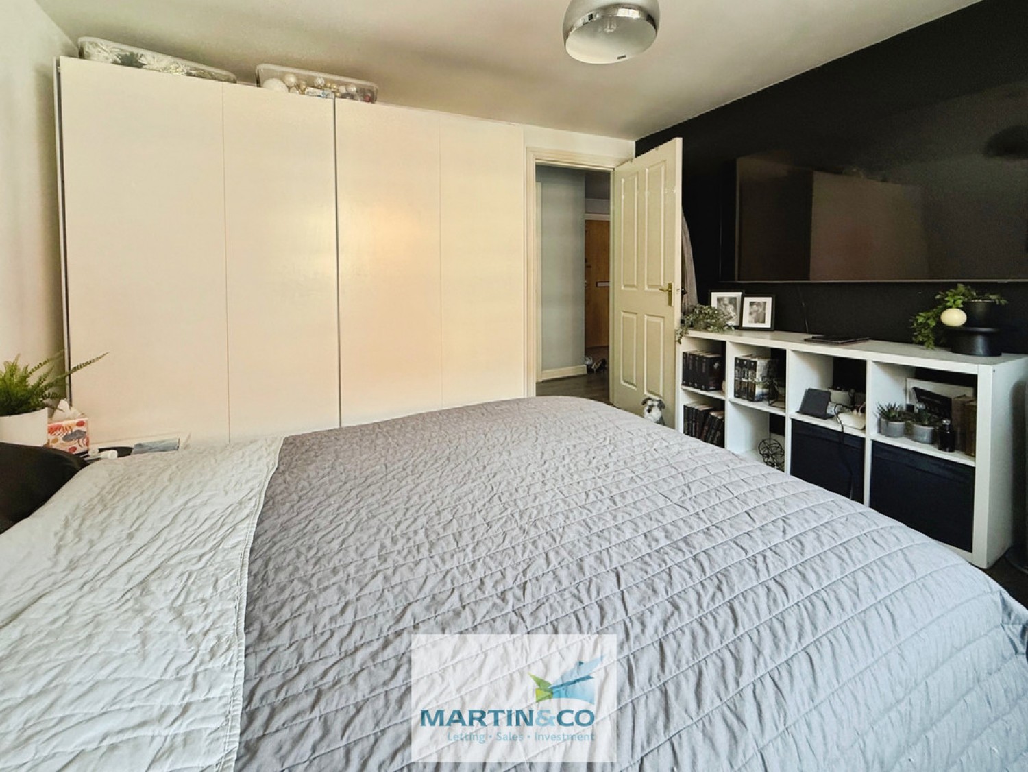 2 bedroom Flat for Sale The Croft, Potter Street